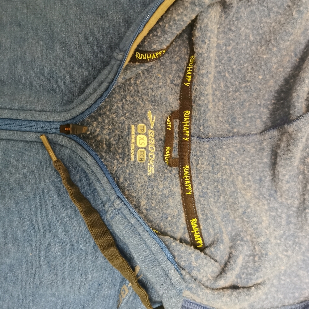 Like new, Brooks casual hoody, size xs